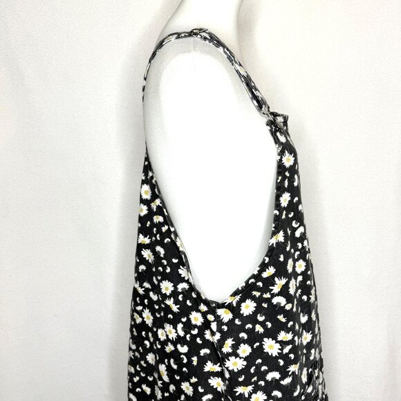 Daisy Print Black Denim Overall Dress Junior's XL (15-17) - Picture 4 of 8
